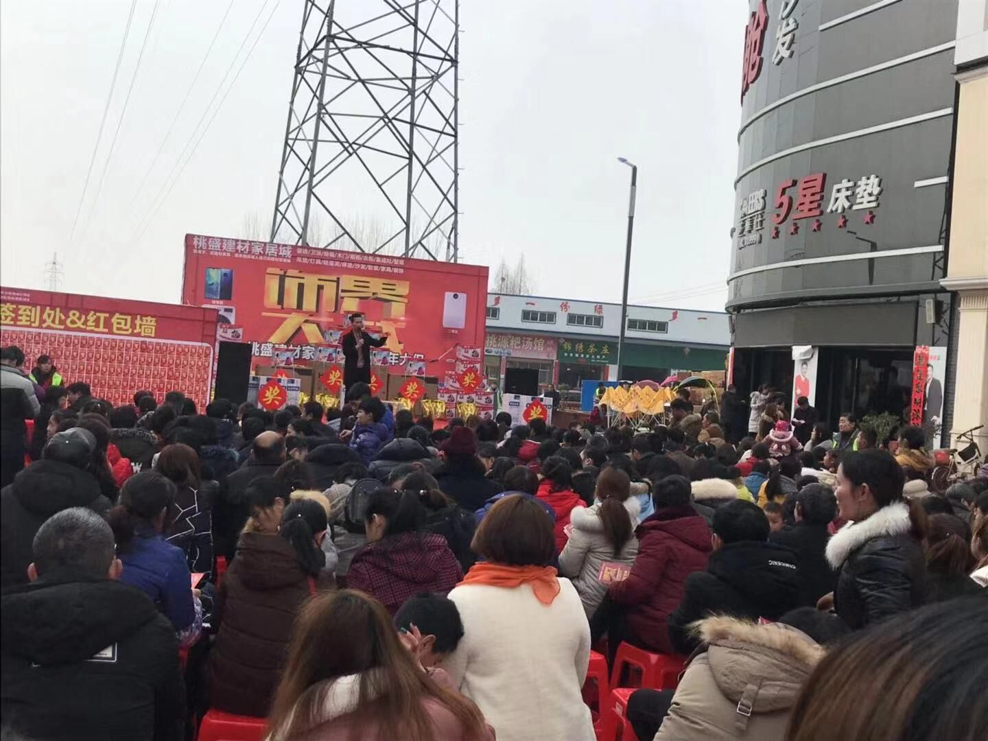 法瑞集成灶開門紅麻城站，飾界大戰(zhàn)！